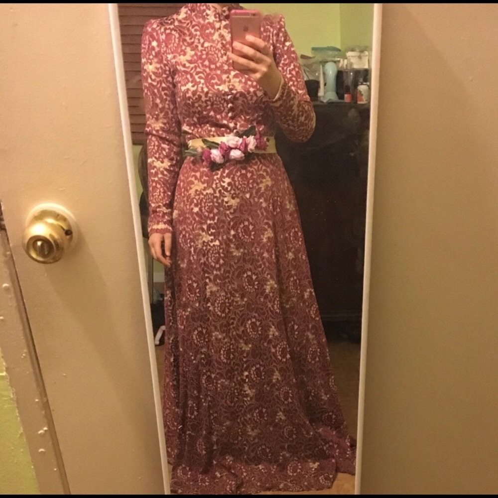 Turkish dress
